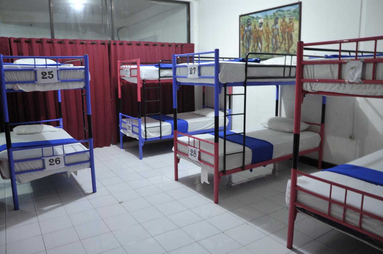 Oseania Hostel Senggigi Kültér fotó