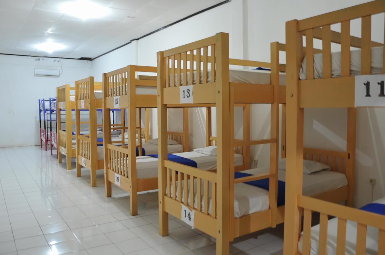 Oseania Hostel Senggigi Kültér fotó